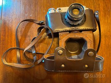Fotocamera a pellicola FED 2 sovietica