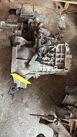 CAMBIO MANAULE 4X4  HYUNDAI / KIA SIGLA MOTORE G4G