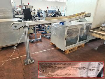 Nastrino usato per confezioni con slitta d'uscita