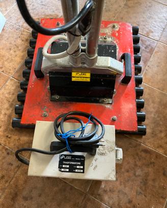 BATTIPIASTRELLE A RULLO VIBRANTE