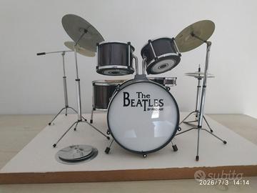 Originale modellino di Batteria in miniatura