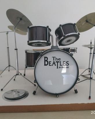Originale modellino di Batteria in miniatura
