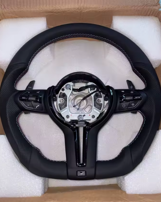 volante BMW in pelle