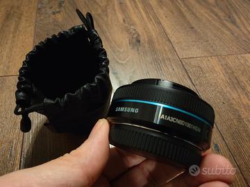Samsung NX 16mm f2.4   i-Function grandangolare