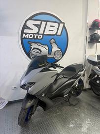 Yamaha T Max 560