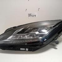 FARO ANTERIORE SINISTRO JAGUAR E-Pace Serie J9C3-1