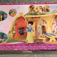 La casetta di biancaneve, disney princess, simba, 