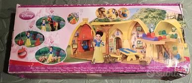 La casetta di biancaneve, disney princess, simba, 