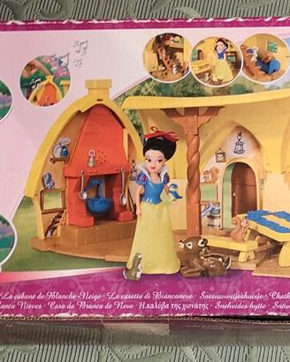 La casetta di biancaneve, disney princess, simba, 