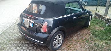 mini Cooper capriol anno 2008 km 184000