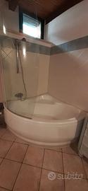Vasca da bagno angolare