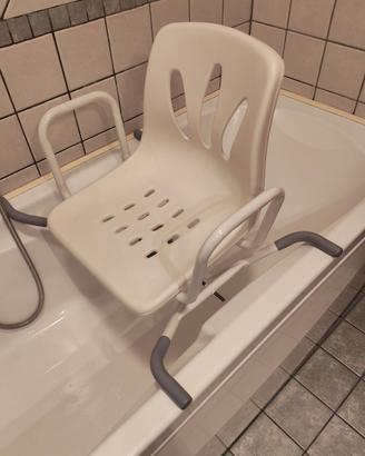 Seggiolino girevole per vasca