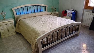 Cornice per letto matrimoniale