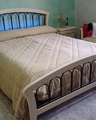 Cornice per letto matrimoniale