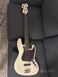 Fender squier jazz bass