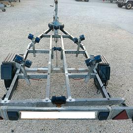 Carrello da sistemare revisionato per barca