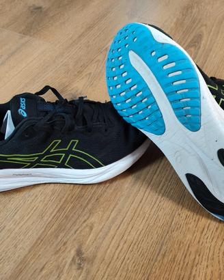 Scarpe Running ASICS uomo n.44, usate  €20,00