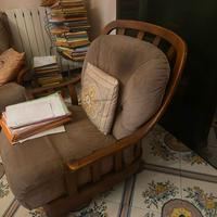 Salotto da 2 poltrone ed un divano sofà in noce