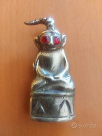 Raro Amuleto Thailandese Phra Ngan occhi rossi