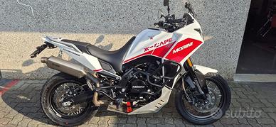 Moto Morini X-Cape 650 (cerchi a raggi)