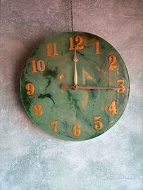 Orologio da parete in resina epossidica