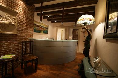 Il tuo Ufficio "Service" su misura. Anche per un s