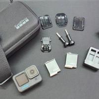 GoPro HERO 12 Black con accessori