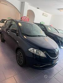 Lancia Ypsilon 1.2 69 CV 5 porte S&S Gold