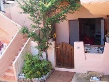 Santa Teresa bilocale grazioso nel verde. Sconti