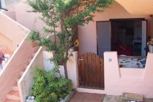 Santa Teresa bilocale grazioso nel verde. Sconti