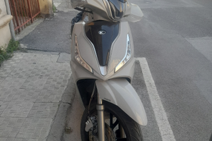 Kymco people s 300