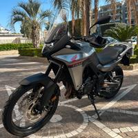 Honda Transalp XL 750 (pari al nuovo)