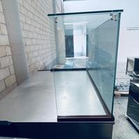 Banco acciaio inox da lavoro o appoggio con vetro