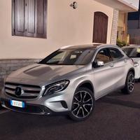 Mercedes Benz GLA 220d 