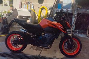 KTM Duke 790