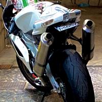 Aprilia Rsv 1000 bicilindrica