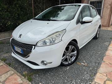 Peugeot 208 1.6 e-HDi 92 CV Stop&Start 5 porte All