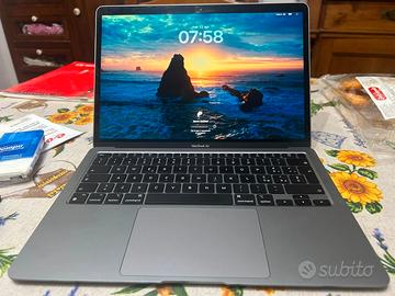 Mac Book Air 13”