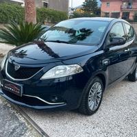 Lancia Ypsilon 1.2 69 CV 5 porte Gold