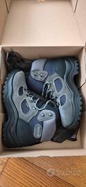 scarpe da trekking nuove nr. 39