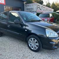 Renault Clio Storia 1.2 5P GPL