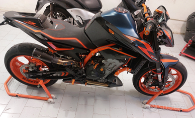 Ktm 890 duke r