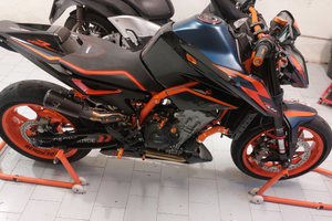 Ktm 890 duke r