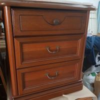 comodini in legno 