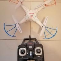 Drone Syma X5C Explorers 31x31 cm con 4 batterie