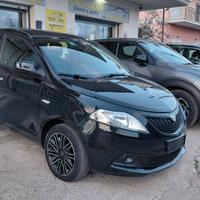 Lancia Ypsilon 1.0 FireFly 5 porte S&S Hybrid Silv