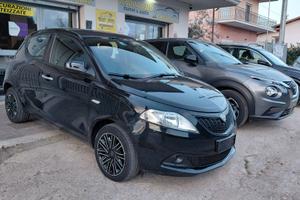 Lancia Ypsilon 1.0 FireFly 5 porte S&S Hybrid Silv