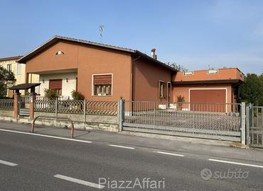 Casa singola con scoperto