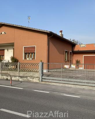 Casa singola con scoperto