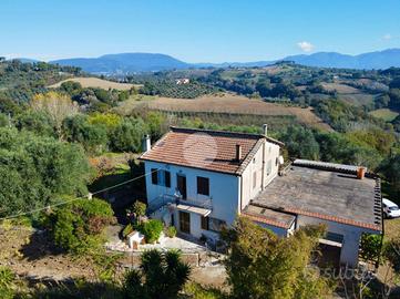 CASA INDIPENDENTE A COLLEVECCHIO